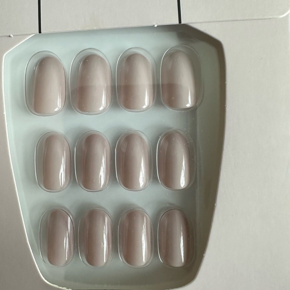 OPI XPress/On Instant Gel-Like Salon Manicure - Don’t Bossa Nova Me Around - Picture 3 of 7